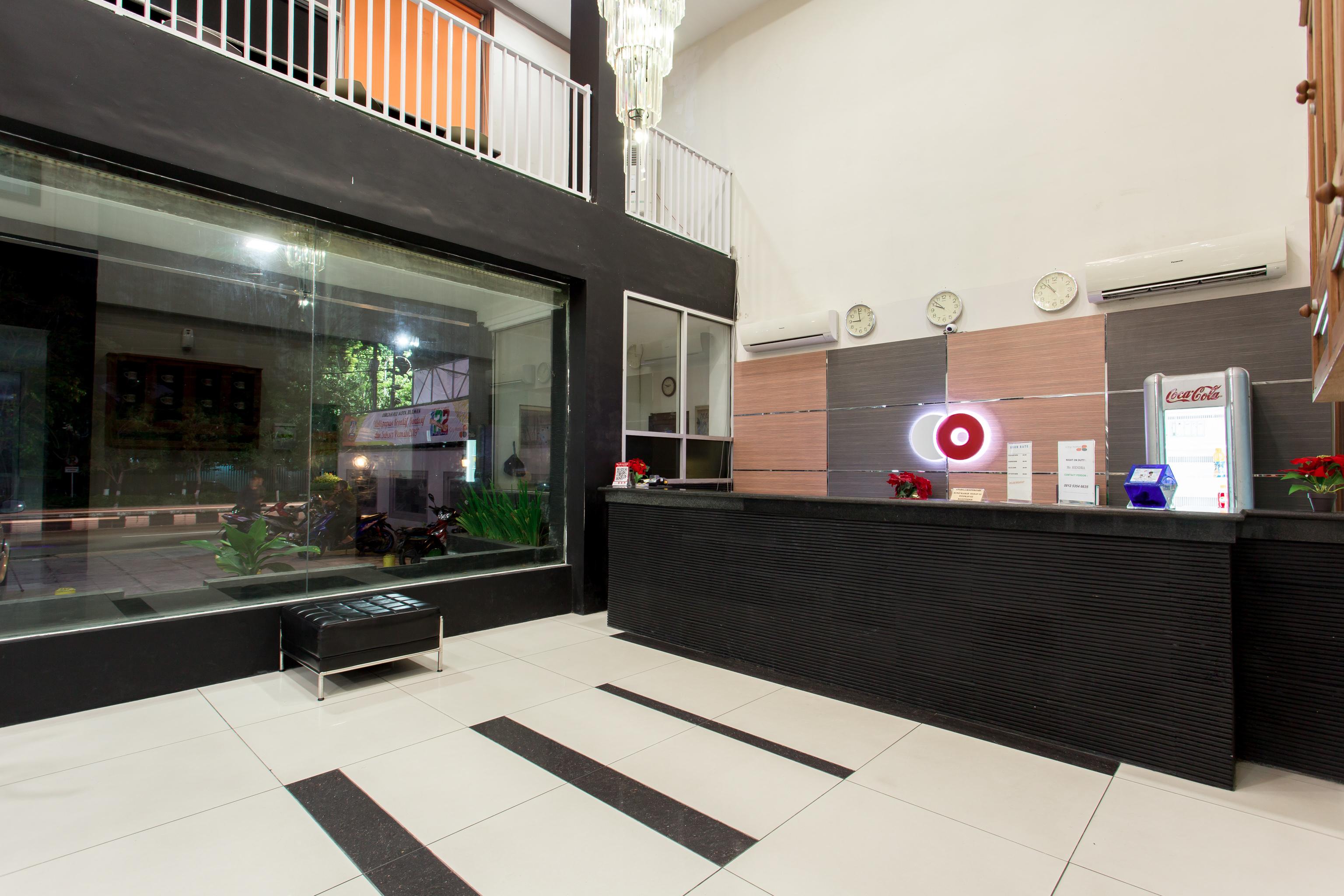 Capital O 769 City Hotel Balikpapan  Exterior photo